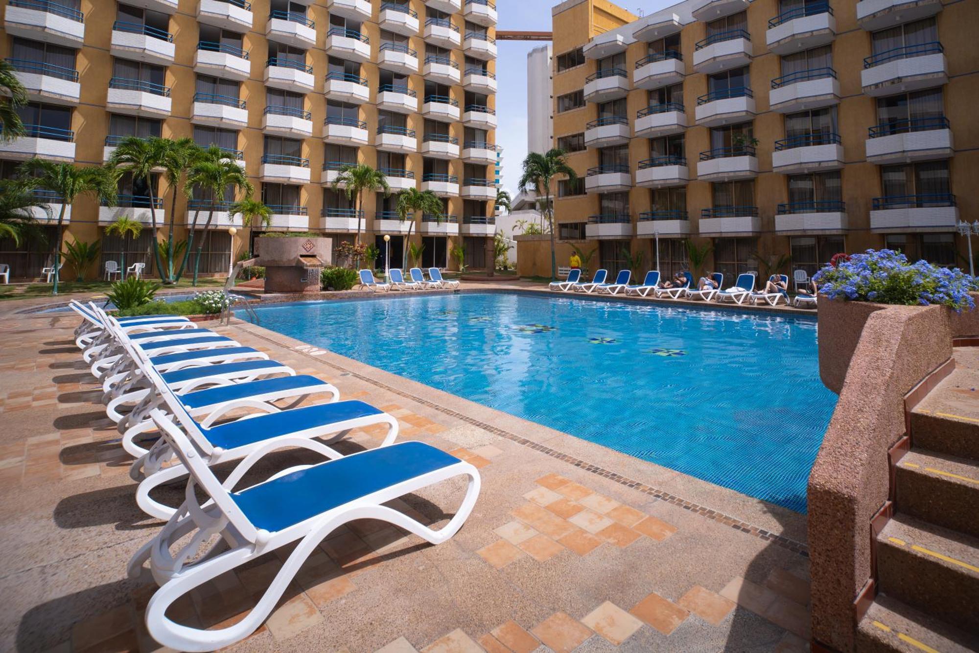 Hotel Margarita Dynasty Porlamar Exterior foto